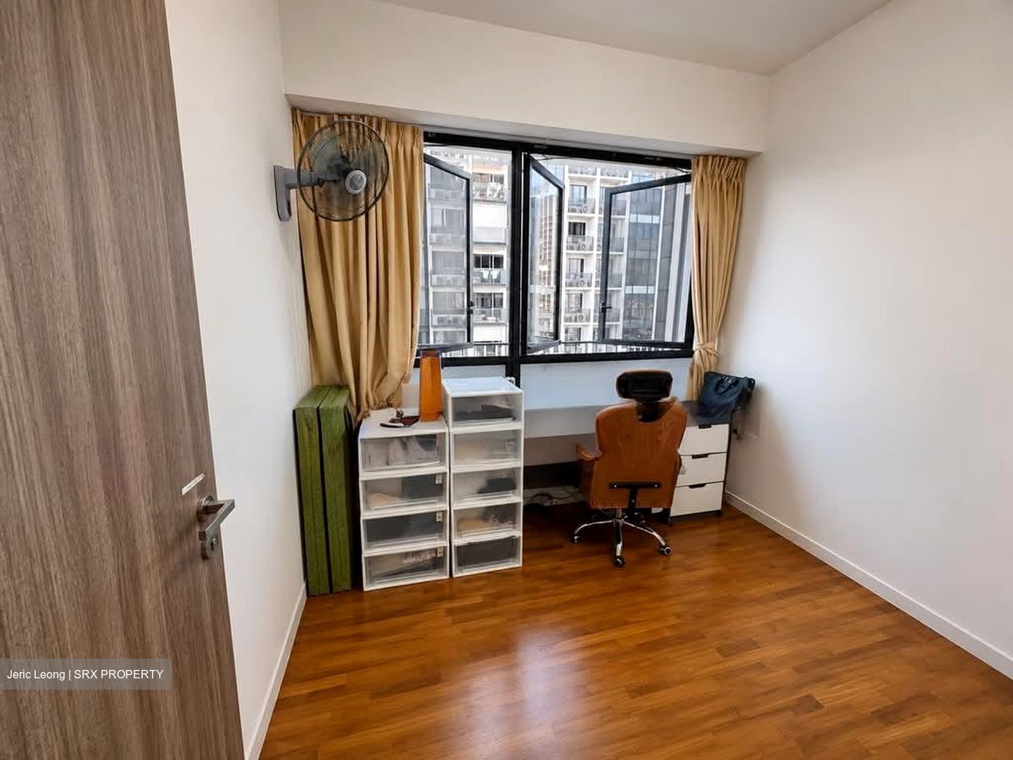Sky Vue (D20), Condominium #591318101